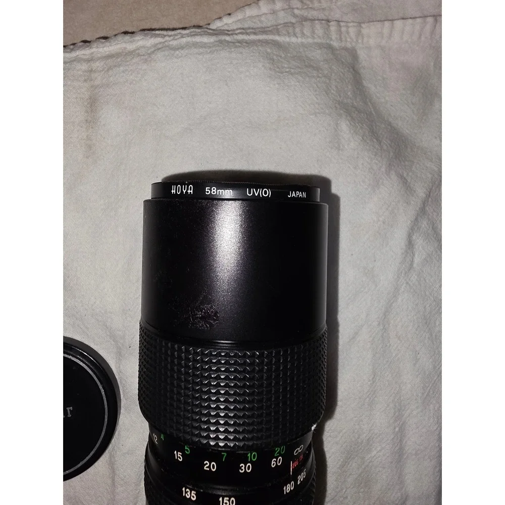 Vivitar 85-205mm f3.8 Auto Zoom Lens 58mm Hoya UV Filter Made in Japan Vintage
